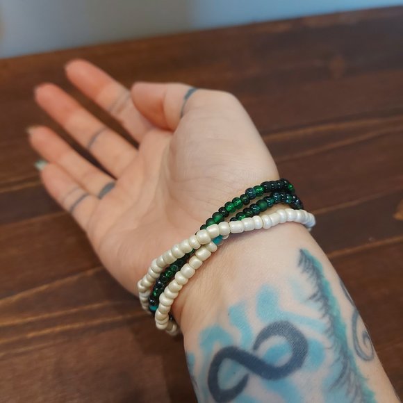 Gorgeous Triple Wrap Czech Seed Bead Bracelet - Picture 6 of 7